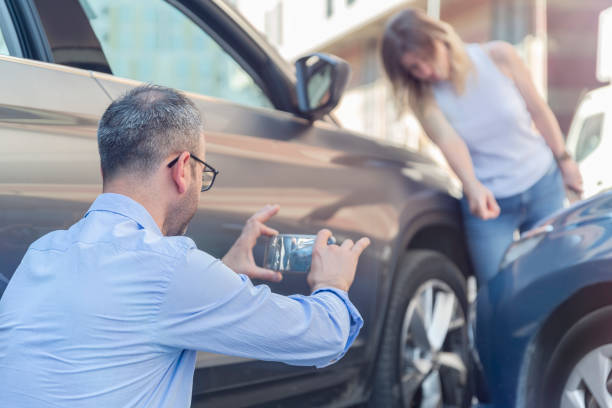 Professional High Risk Auto Insurance technician working in Claypool, AZ